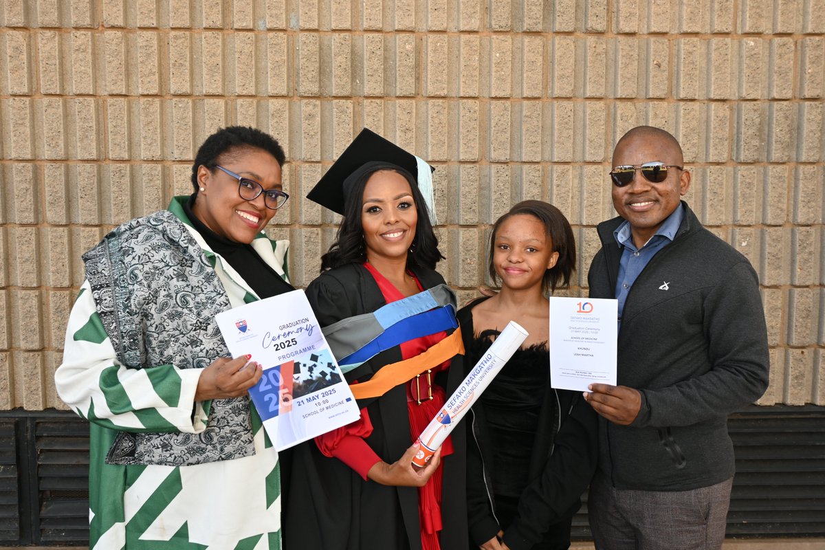 SMU_SA's tweet image. 🎓 A proud day for SMU’s School of Medicine.

From first-year lectures to clinical rotations, these graduates are ready to lead healthcare forward.
Congratulations to the Class of 2025!

#SMUGraduation2025 #SchoolOfMedicine #FutureOfHealthcare