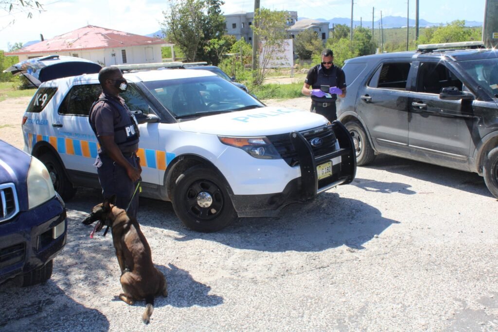 caribbeannewsuk's tweet image. #ANGUILLA: In a coordinated effort to tackle rising crime here, Governor Julia Crouch and Premier Cora Richardson-Hodge met with UK Minister for the Overseas Territories, Stephen Doughty MP, to discuss strengthening the island’s security response.