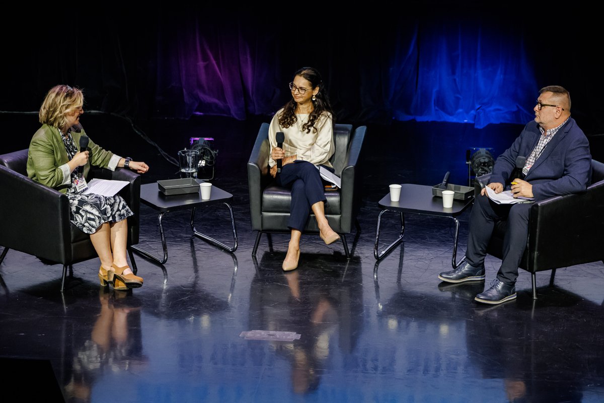 Democratic Engagement Exchange tweet media