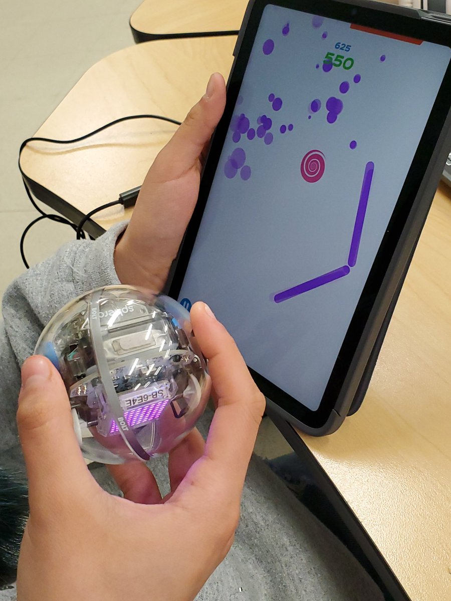 CareerTech_TPSD's tweet image. End of the year fun with #SpheroBots in Exploring Computer Science! #learningfun #CTE #tpsd