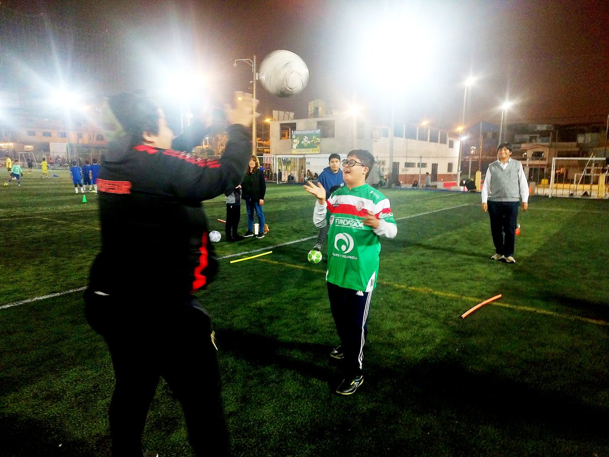 AthleticVillaFC's tweet photo. Athletic Villa Genuines!!💪⚽🔥
Nuestros cachorros del Programa Genuines, continuaron con sus entrenamientos con el apoyo de sus padres, bajo las órdenes de la Prof Naomi.
#SomosAthleticVilla
#SomosFamilia
#FormandoPersonas https://t.co/H2Ec0SqeAL