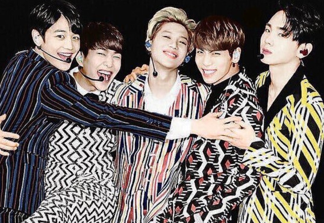Leeanngyul's tweet photo. It's SHINee 💎💎💎💎💎 https://t.co/CEcBSW3jyb