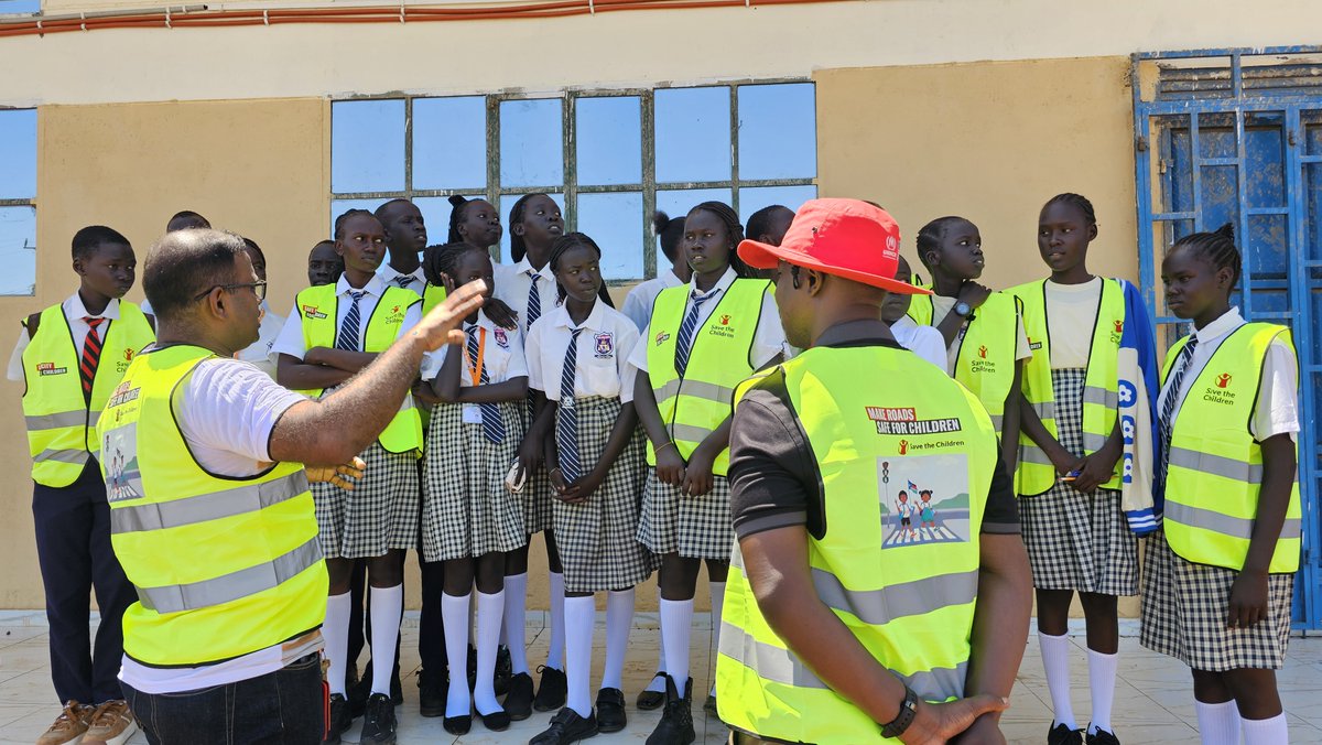 SCSouthSudan's tweet photo. In South Sudan, we're making roads safe for children as officials and children call for increased awareness of road safety in South Sudan. @SCSouthSudan supported a zebra painting activity, a child-led road safety awareness campaign in Juba, on Wednesday 21st. #SSOX https://t.co/u5rY87leLn