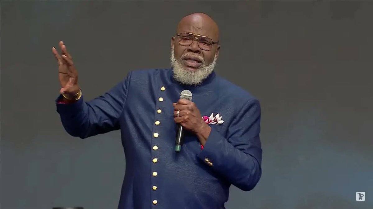<a href="/lindz_malindz/">Bonginkosi</a> "From the streets did she emerge and to the streets she will return. And i say unto you, she is for the streets. So be not weary when she must return from whence she came." Chapter 1 verse 2, Book of Niggalations