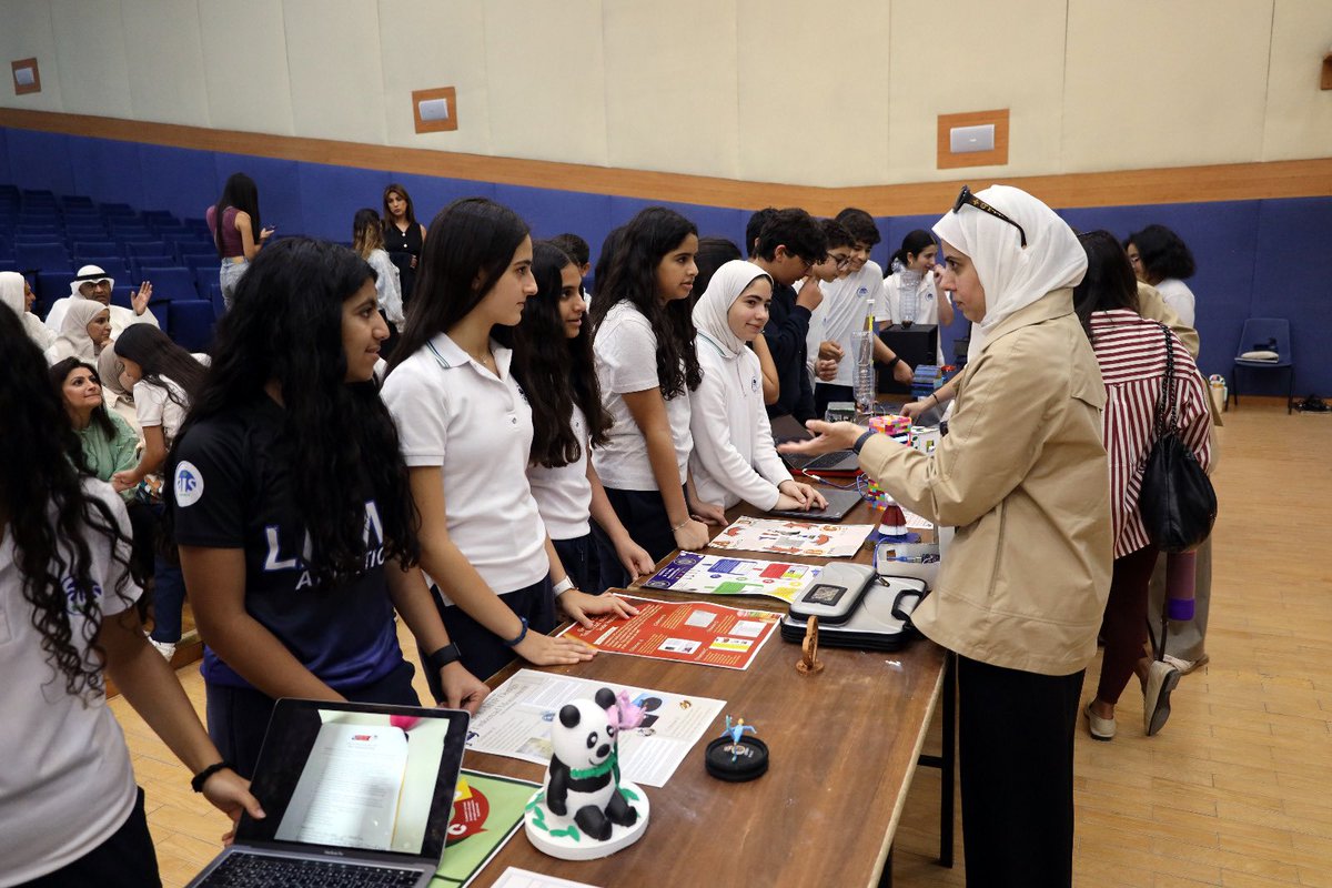 AISQ8's tweet image. The MS Design Showcase dazzled with over 50 creative projects by nearly 100 students from Grades 5 to 8!

#msdesign #designshowcase #myp #aisq8inspires