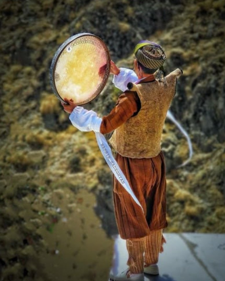 Kurdish man in traditional dress