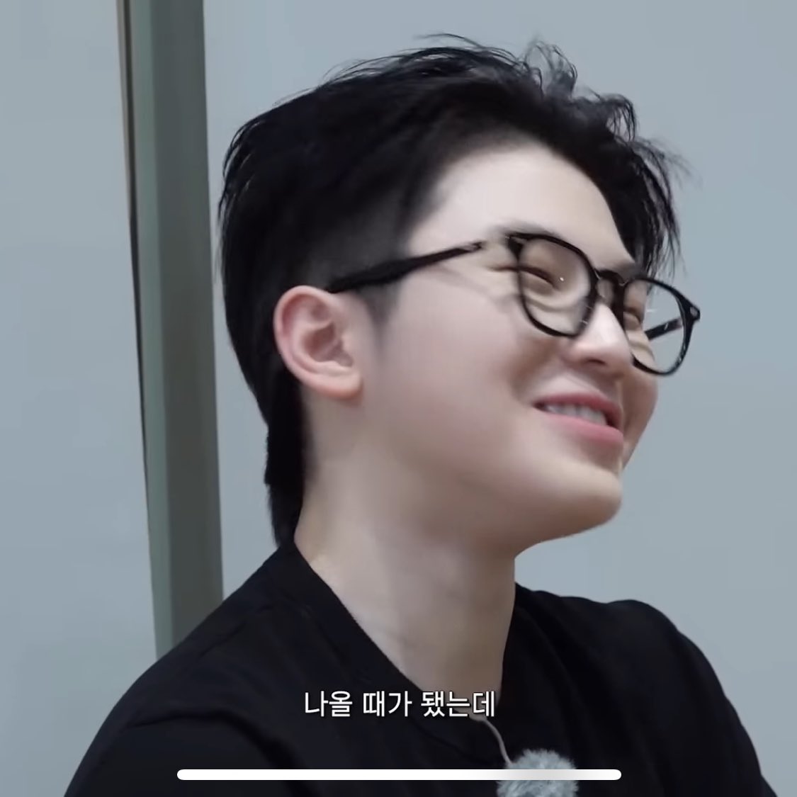 n0tqw's tweet photo. Woozi 🍚🖤 https://t.co/Uc1WnncWea