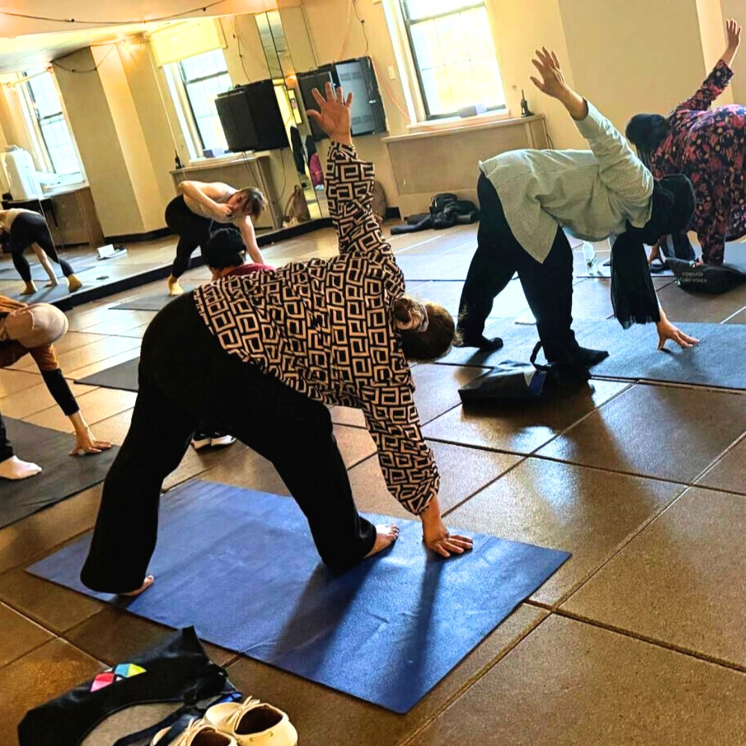 WAWHumanRights's tweet photo. Snippets from our wellness program for Afghan women, thanks to the generous support of the Archewell Foundation! 🌿
Each month, newly arrived women join together for yoga, art, and healing conversations to build powerful bonds in community. https://t.co/hCaf285w9l