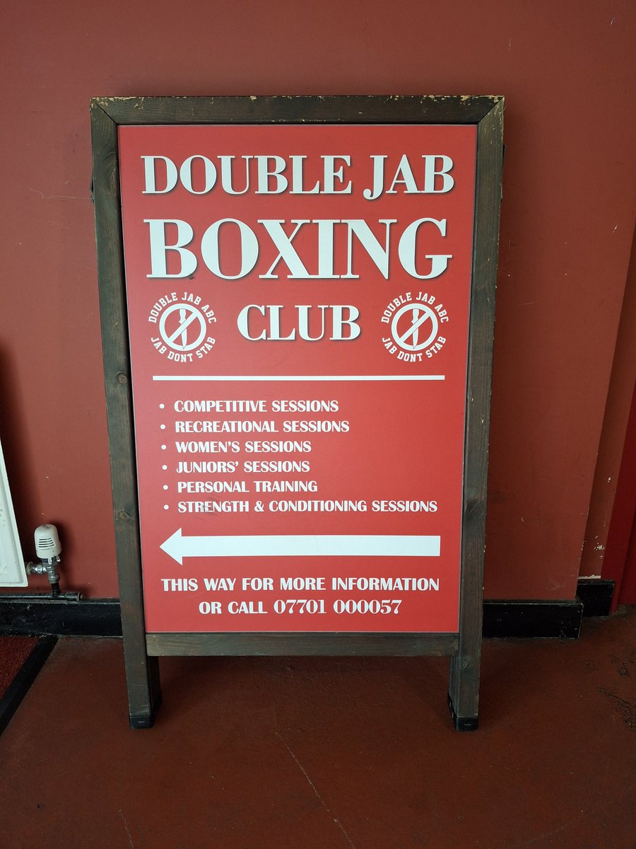 MPSCommunities's tweet image. Term 5 & the Unite Boxing 6 session programme concluded with a trip to @DoubleJabABC with our cohort @DeptfordGreen school during knife crime awareness week. @MPSCommunities @MetTaskforce diverting young people away from danger through education & conversatiom for a safer London