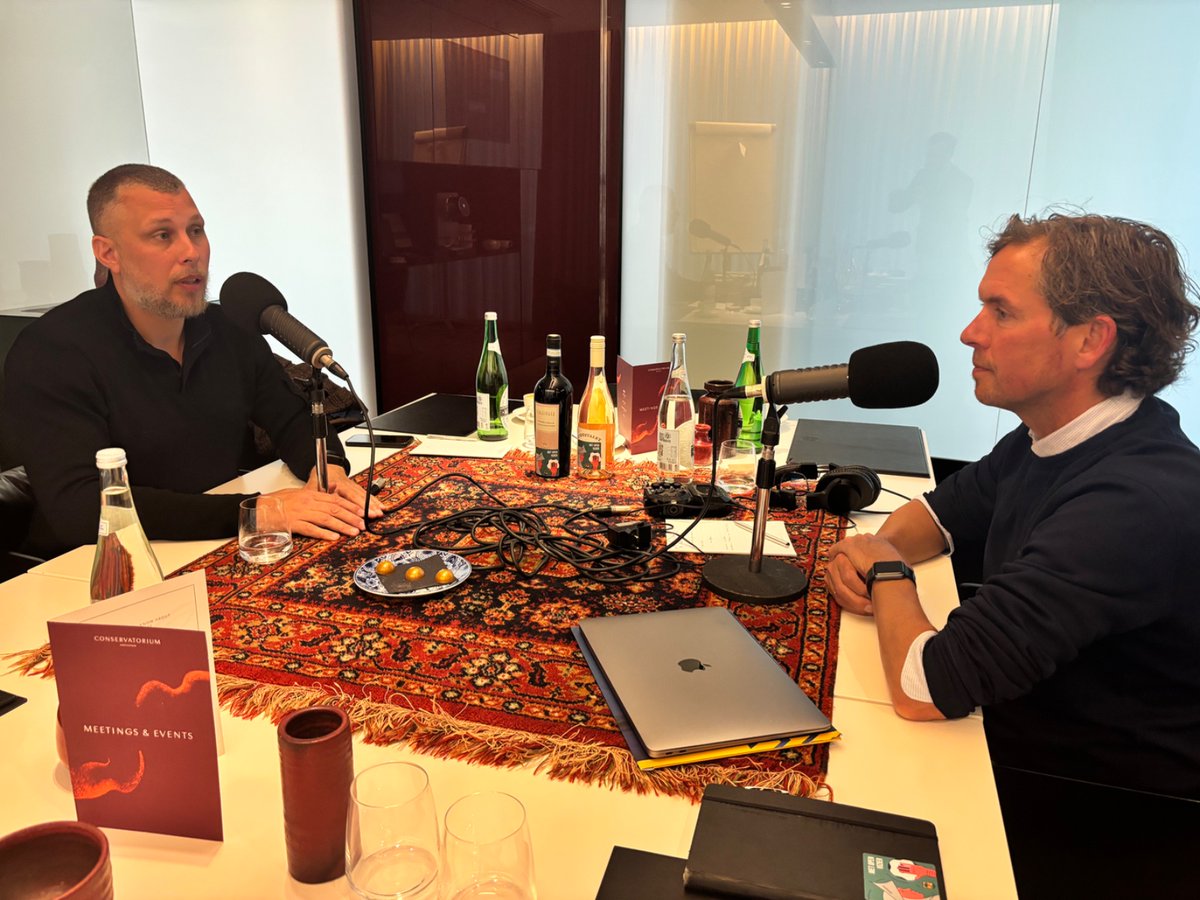 Deze week in Met Open Vizier: Bram Verbruggen!

Over zijn werk als team developer bij Go Ahead Eagles en Indonesië, de valkuil van over-focus, het vergroten van het interessegebied van spelers en meer!

Spotify: open.spotify.com/episode/7hQbHl…
Apple: podcasts.apple.com/il/podcast/bra…