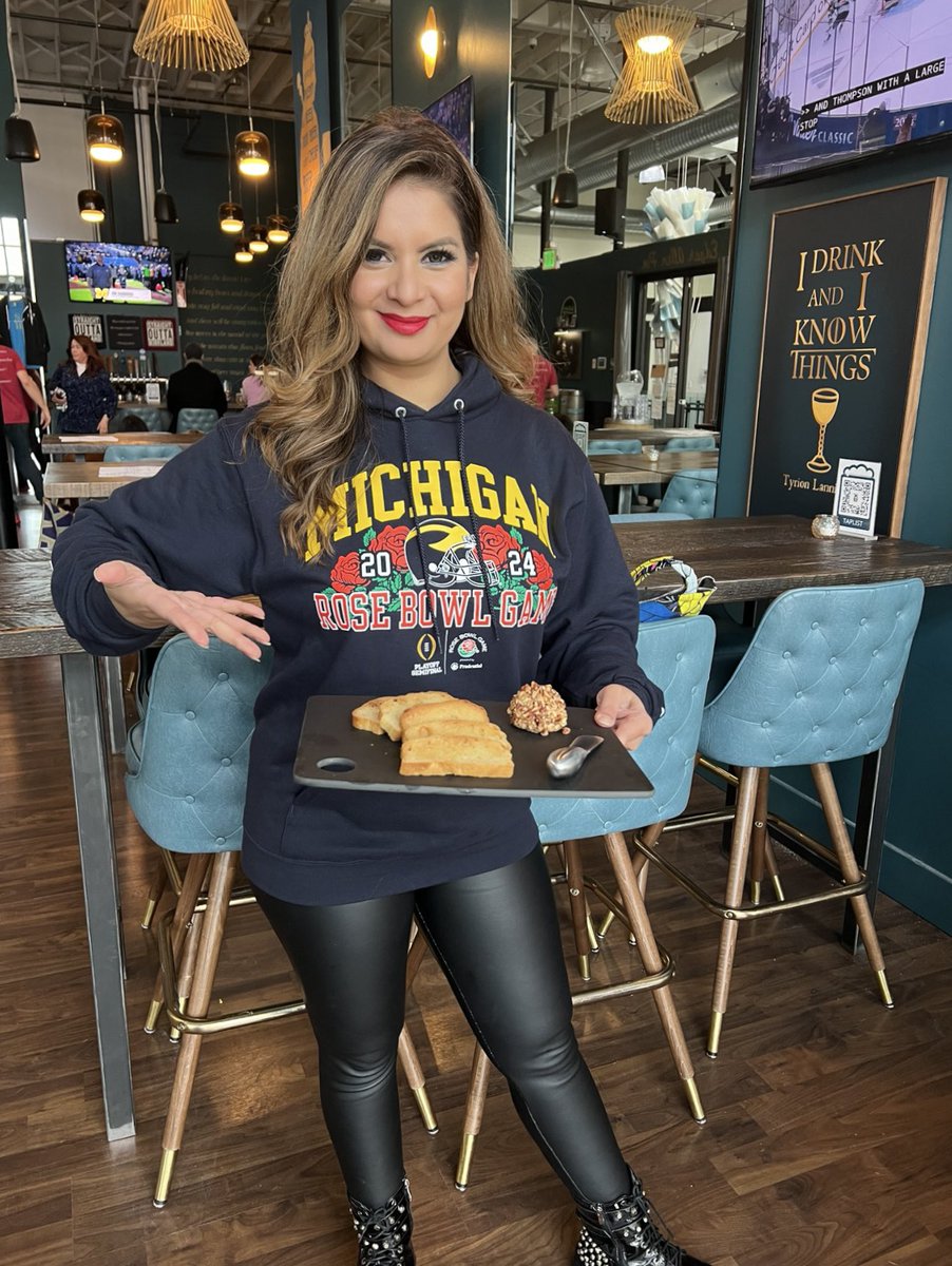 Hello #MSBuild (and local Seattle friends!)

If you want a chill evening tonight, come by #SideHustle in Kirkland 🏎️

We’re open from 4 pm onwards and I’m pouring beers, wines, ciders and non-alc from 7 pm till close. 

See you here 👇🏼

Side Hustle 
15 Lake St #201, 
Kirkland, WA