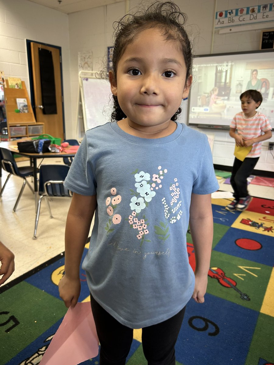 Elizabeth Baxter tweet media