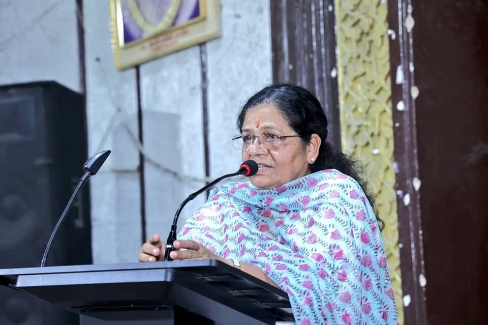 ABVPRaj's tweet photo. जयपुर में विद्यार्थी विकास निधि एवं महारानी महाविद्यालय के संयुक्त तत्वावधान में आयोजित "व्यक्ता इंटर्नशिप" का शुभारंभ किया गया जिसमें जयपुर शहर लोकसभा सांसद श्रीमती @Manju4bjp, अभाविप जयपुर प्रांत संगठन मंत्री श्री @PuranShahpura विशेष रूप से उपस्थित रहे।
#ABVPRaj https://t.co/rkkKadMUMm