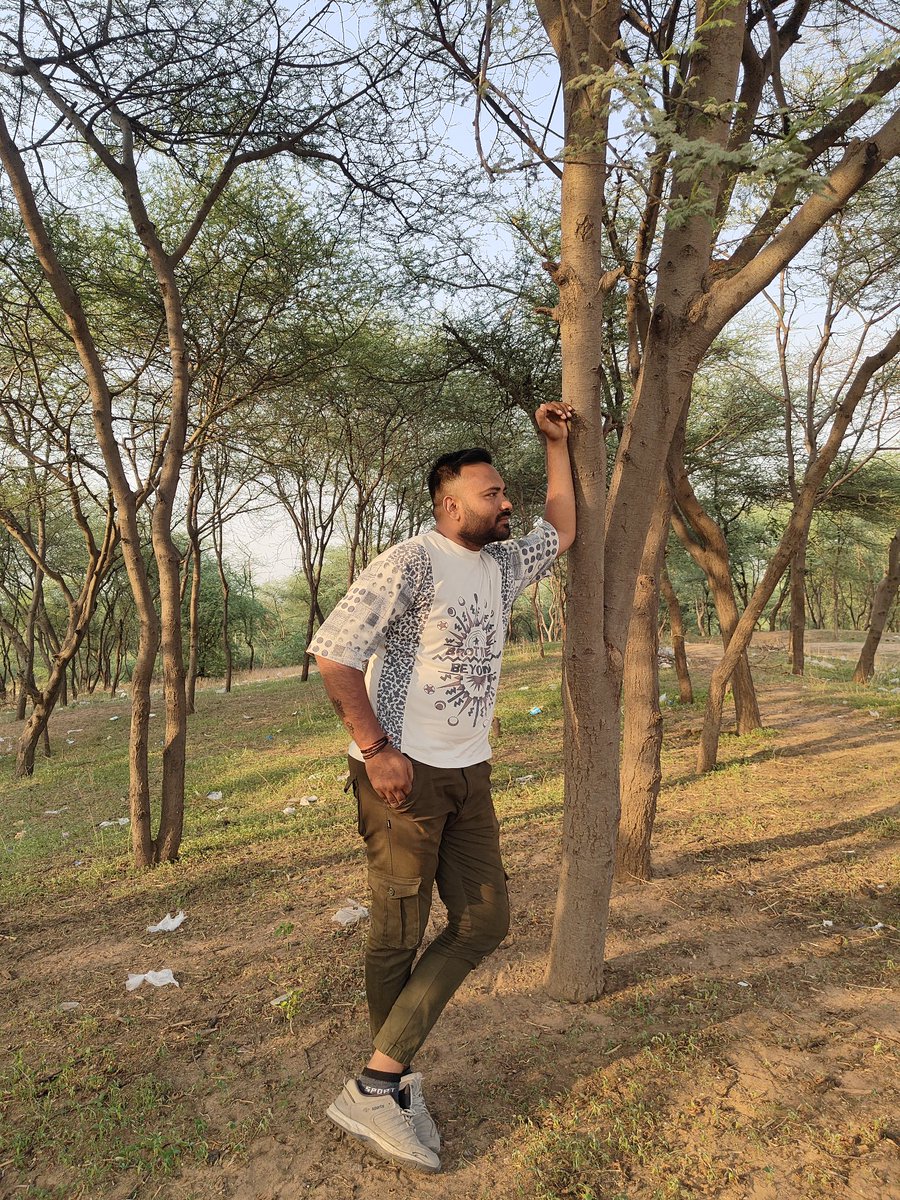 નશ્વર આ દેહ છે તોય લોકો ને એકાબીજ પર જમાવવાની છે ધાક

પણ એ લોકો ભુલી જાય છે કે પદ પાવર પૈસા અને આ દેહ બધું થઈ જશે એક દિવસ રાખ