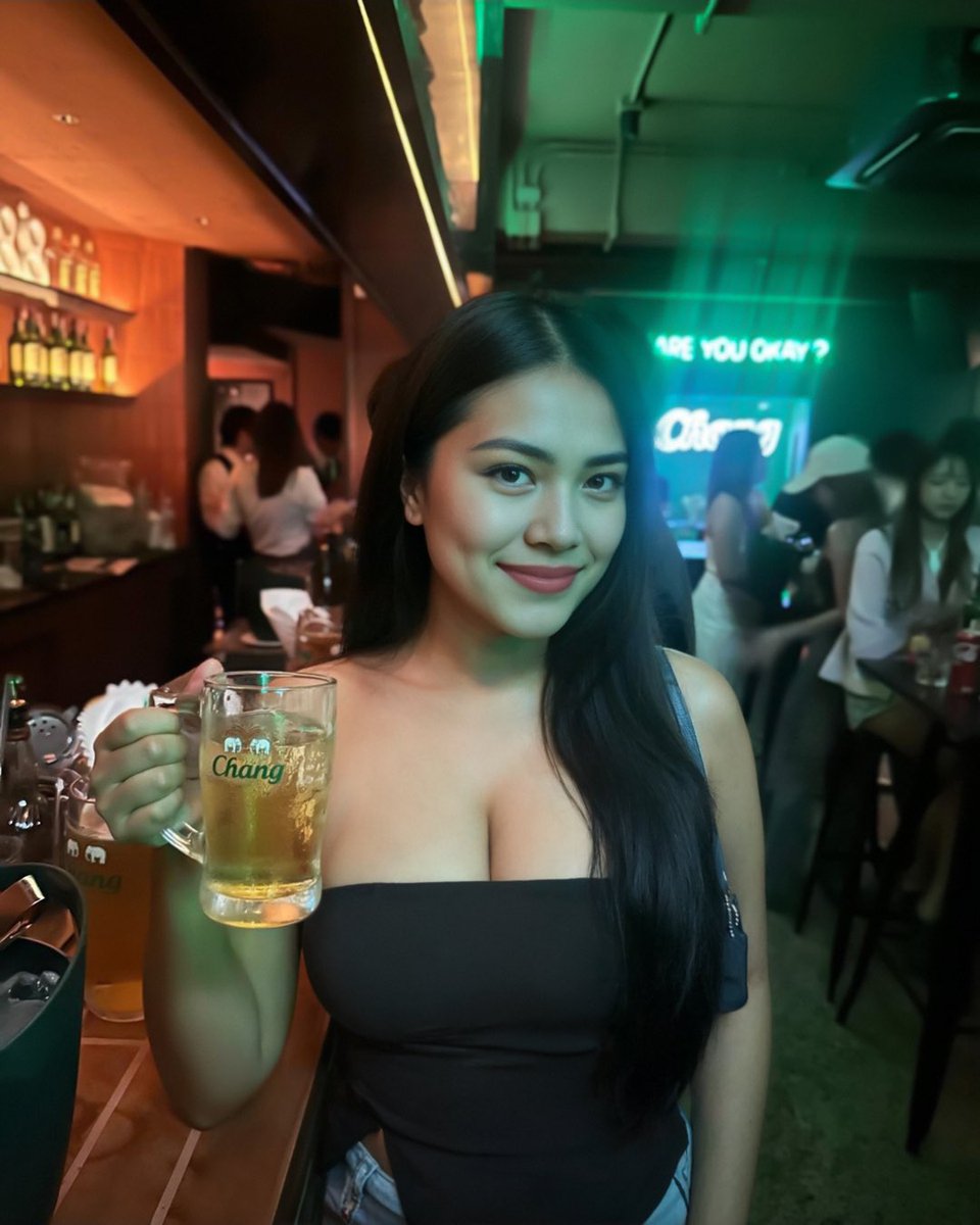 เบื่อแล้วเมาเหล้า อยากเมารัก 🤭 https://t.co/vqZc7fCKJL