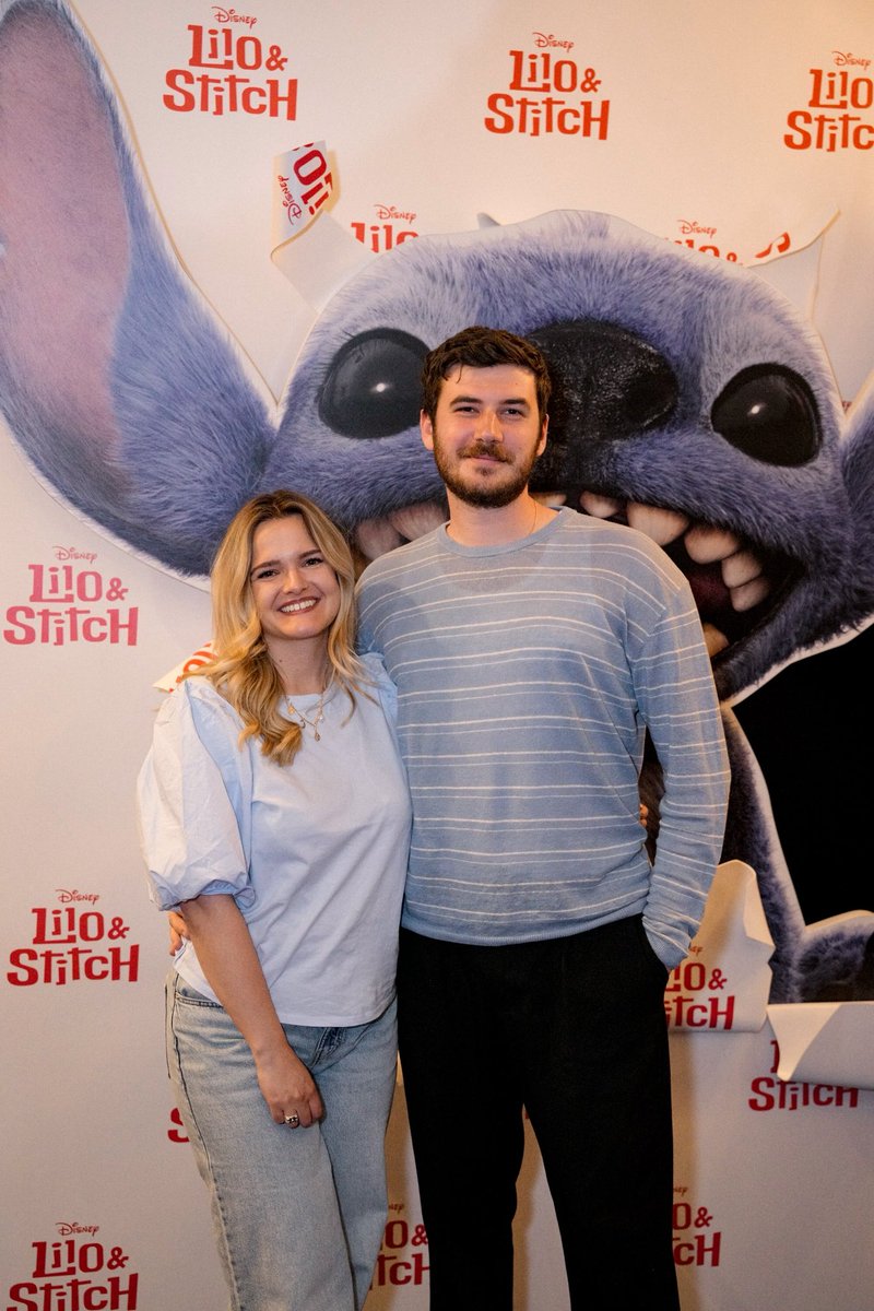 C’est aujourd’hui que sort le live action de « Lilo &amp; Stitch » ! 🌸
C’est pour moi le remake le mieux réussi jusqu’à présent ! 
Merci <a href="/DisneyFR/">Disney</a> pour l’invitation ♥️