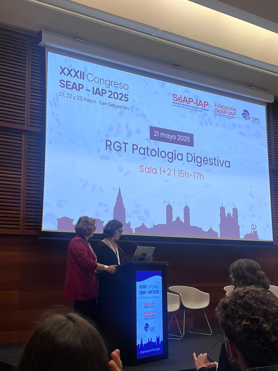 hospitaldelmar's tweet photo. El Servei @hmarpath al congrés de @SEAP_IAP
Ponència de la Dra. @mariglesiascoma sobre patologia digestiva, del Dr. Luis Alberto Colomo sobre #limfomes, de la Dra. @LComermaMD i de la Dra. Mònica González en patologia de mama
#SEAP2025SS #AnatomiaPatològica @DibiXarxa https://t.co/FUlLfDztYd