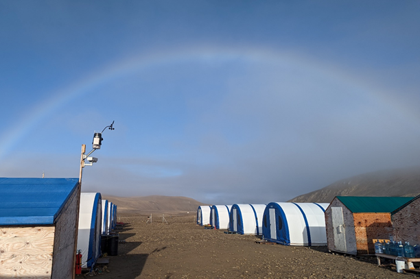 AstonBayCuAu's tweet photo. #NEWS Drills turning soon at #StormCopper
@AstonBayCuAu & @AmericanWest_ start 2025 exploration in Nunavut targeting high-grade Cu hits like:
πΈ 20m @ 2.3% Cu @ The Gap
πΈ 10m @ 1.2% Cu @ Cyclone Deeps
Along with airborne MMT survey & regional targets.
https://t.co/07sIkBNjN8 https://t.co/gwS7c4Z9Sn