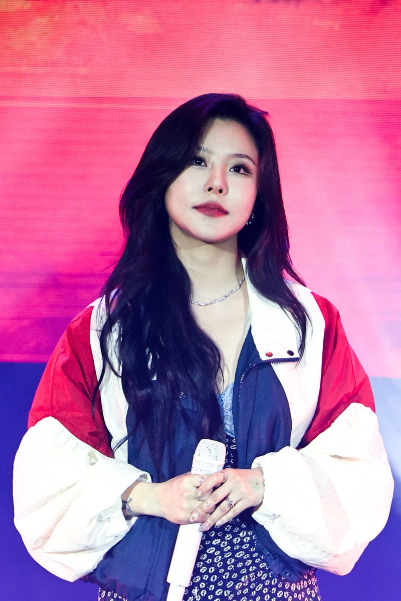 [250518] 휘인 Wheein

2025 MIXPOP CONCERT

#마마무 #MAMAMOO
#정휘인 #JUNGWHEEIN
#휘인 #WHEEIN