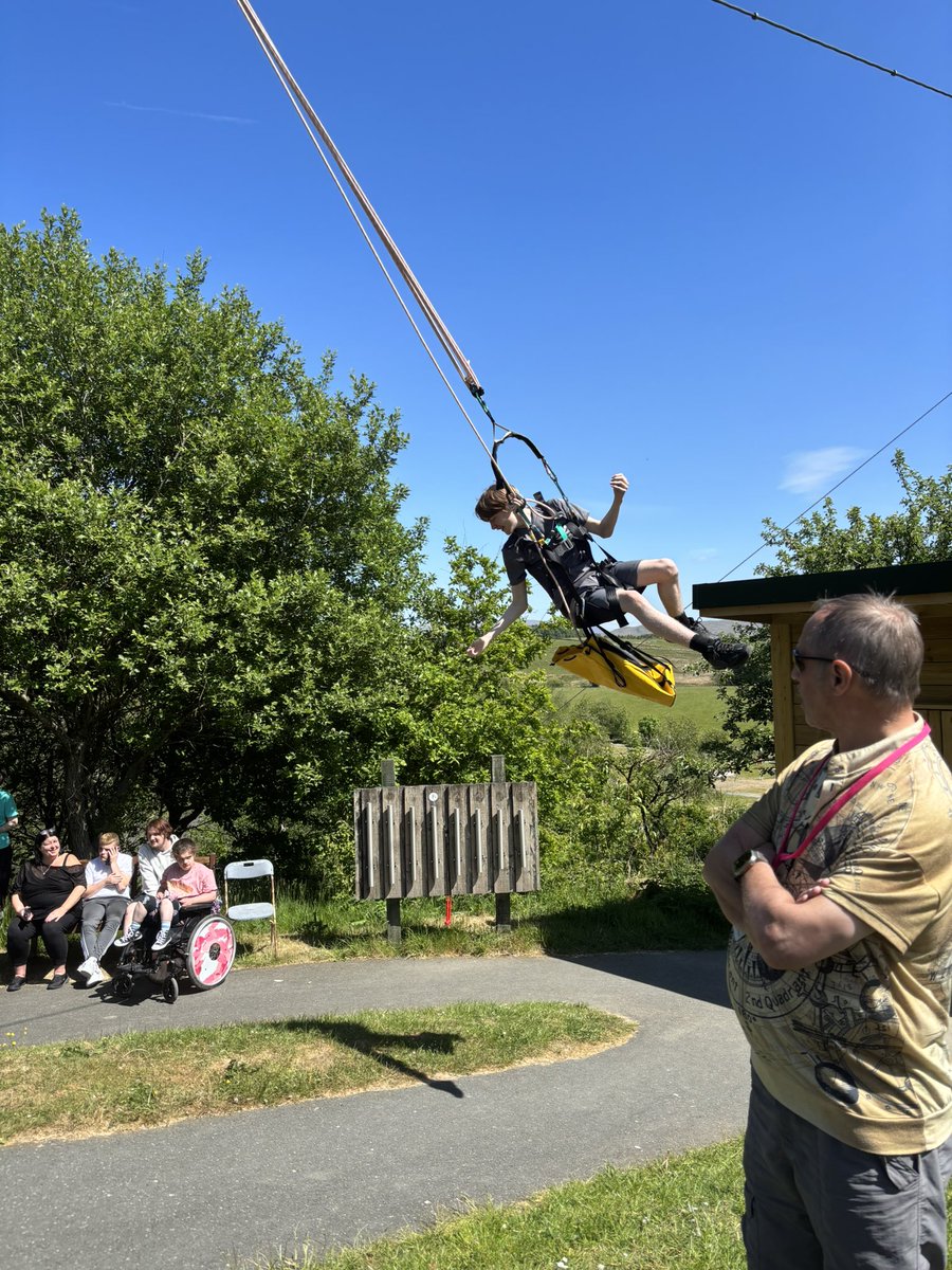 MrMcInnes3's tweet photo. Day 3, Activity 2 with Group 2 at @Kilpatrickscho1 S3 Residential Trip to @BendriggTrust: We had plenty of fun on the zip line! 🌟🌲 #BendriggTrust #ResidentialTrip #ZipLineAdventure https://t.co/SDIAbW0Svm