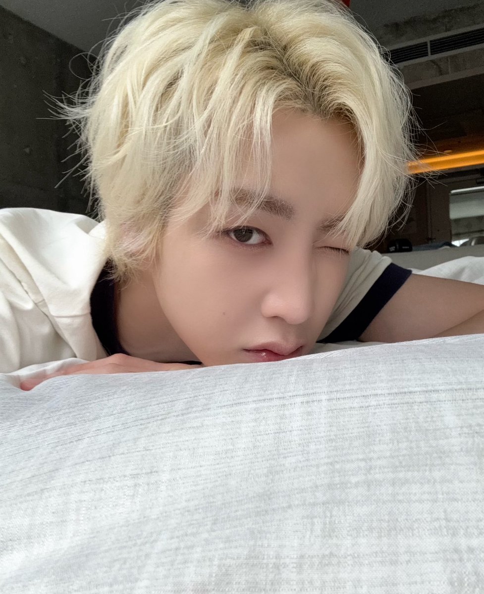 xikers_official's tweet photo. [#헌터] 😐🙂😗
#xikers #싸이커스 https://t.co/xP9oBAhokb