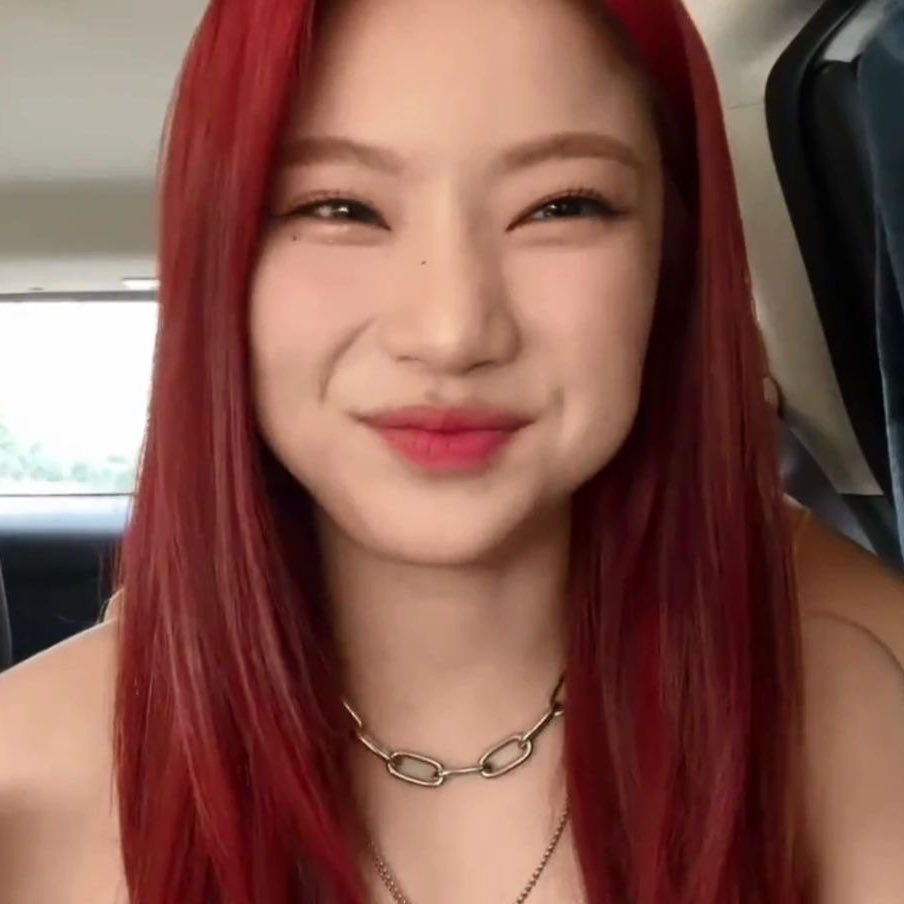 𝖳𝗁𝖾 𝖽𝗂𝖺𝗆𝗈𝗇𝖽 𝗈𝖿 𝖺𝗅𝗅 𝗌𝖾𝖺𝗌𝗈𝗇. ✦ tweet media