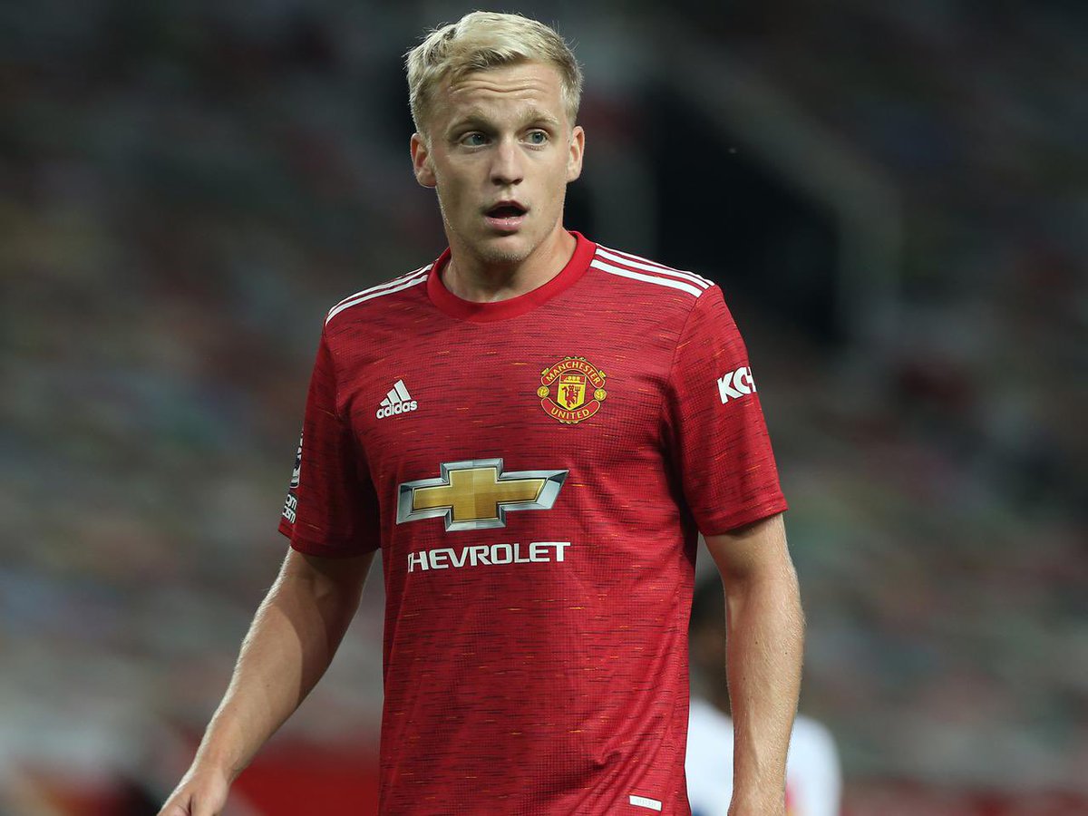 VanDeBeekArmy's tweet photo. 🗣️ | Donny van de Beek:

"I’ll be watching on Wednesday night. I still love to see #mufc play, and I stay in contact with a lot of people from the club — players and staff. I really hope they can win it; they deserve it. The fans have been through a lot." 

[@jackkenmare_] https://t.co/42FeqSSf4o