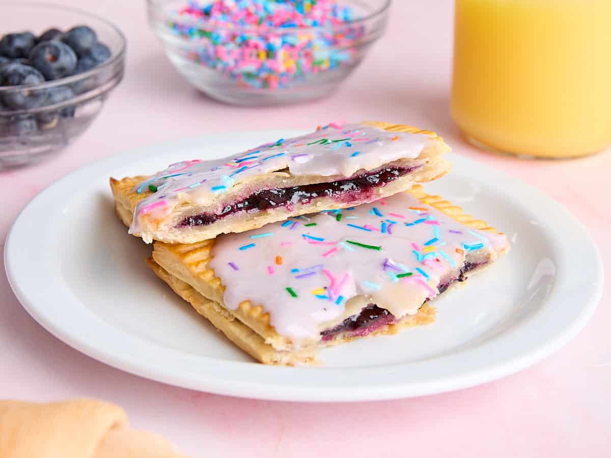 preventandcure's tweet photo. Homemade Pop Tarts https://t.co/EqPIj0ycR3 https://t.co/rB4vULftIV