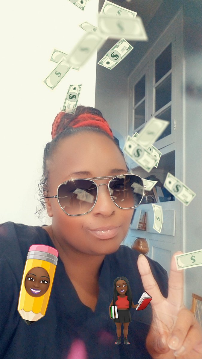 sheisme42's tweet photo. Good Morning y'all #workflowvibes it's humpday 🤑😝❤ https://t.co/ARrFKc3rFJ