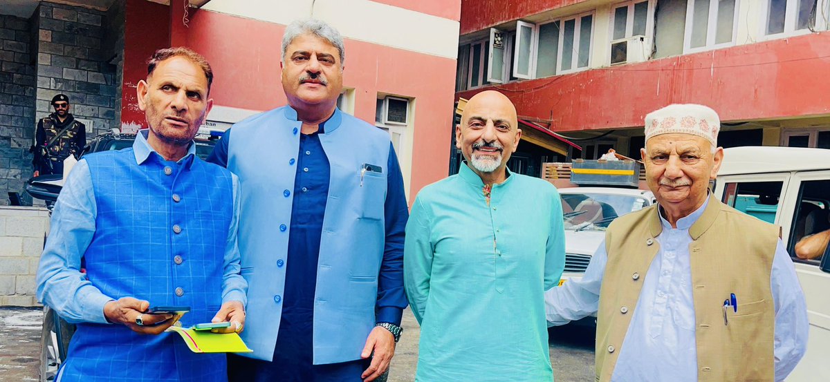 peermohdhussain's tweet photo. Glimpses from today’s @JKNC_ Central Working Committee Meeting presided over by Dr Farooq Abdullah Sahab and Omar Abdullah Sahab at Party Headquarters Nawai Subuh. https://t.co/D2MS7vZklv