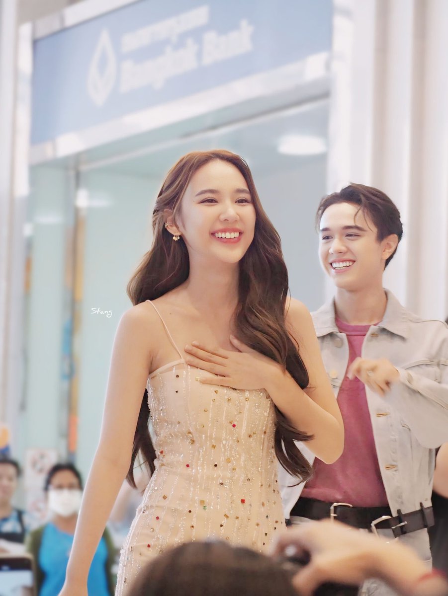 mini_giant_kyum's tweet photo. ลุคไหนก็ได้ กล้วยมันรักหมด

#nineentertainawards2025 
#ปณิดา
#ญดานริลญา 
#ไมกี้ปณิธาน https://t.co/R0tDCZWBDS