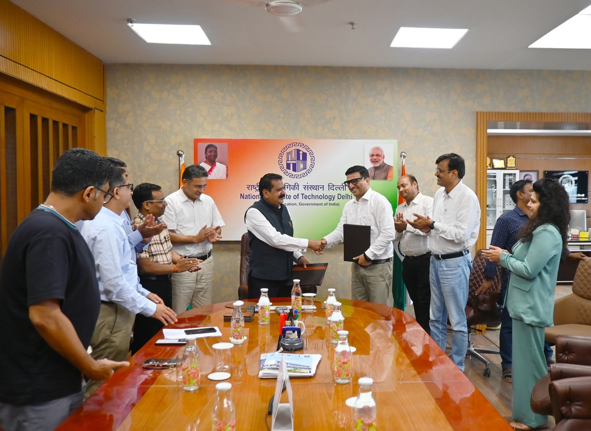 🤝 NIT Delhi signed an MoU with QRACE to boost collaboration in Quantum Tech, AI &amp; Cybersecurity, in presence of Director, <a href="/drajayksharma/">Dr Ajay K Sharma</a>  &amp; Founder, Dr. Kumar Gautam. 
#NITDelhi #QRACE #QuantumTech 
For more info: facebook.com/share/p/16EdxY…

<a href="/EduMinOfIndia/">Ministry of Education</a> <a href="/drajayksharma/">Dr Ajay K Sharma</a>