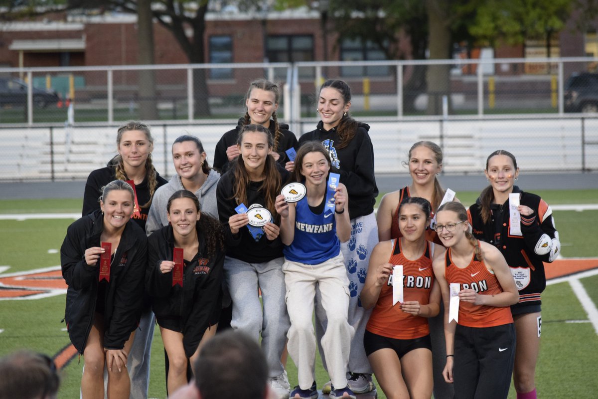 AkronHSSports's tweet image. Congrats to Akron Track team @ N-O league meet!