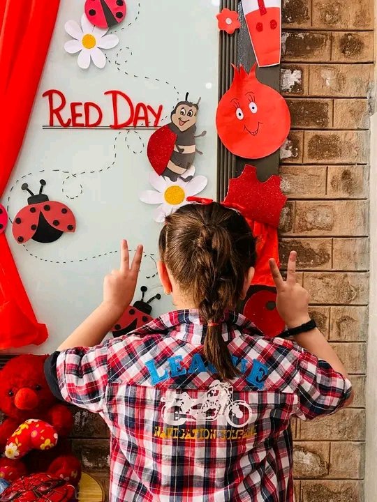 Tabana_khan's tweet photo. Our little stars lit up the day in vibrant red! From red apples to rosy smiles, Red Day was all about joy, color, and creativity. Watching our preschoolers explore and celebrate the color red was a heartwarming sight!
#RedDayFun #PreschoolJoy #ColorOfLove https://t.co/f8T058eEw0