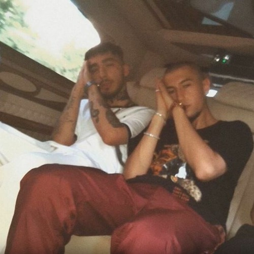 -askim biz hic ayrilmicaz de mi
+tabiki askim evlencez