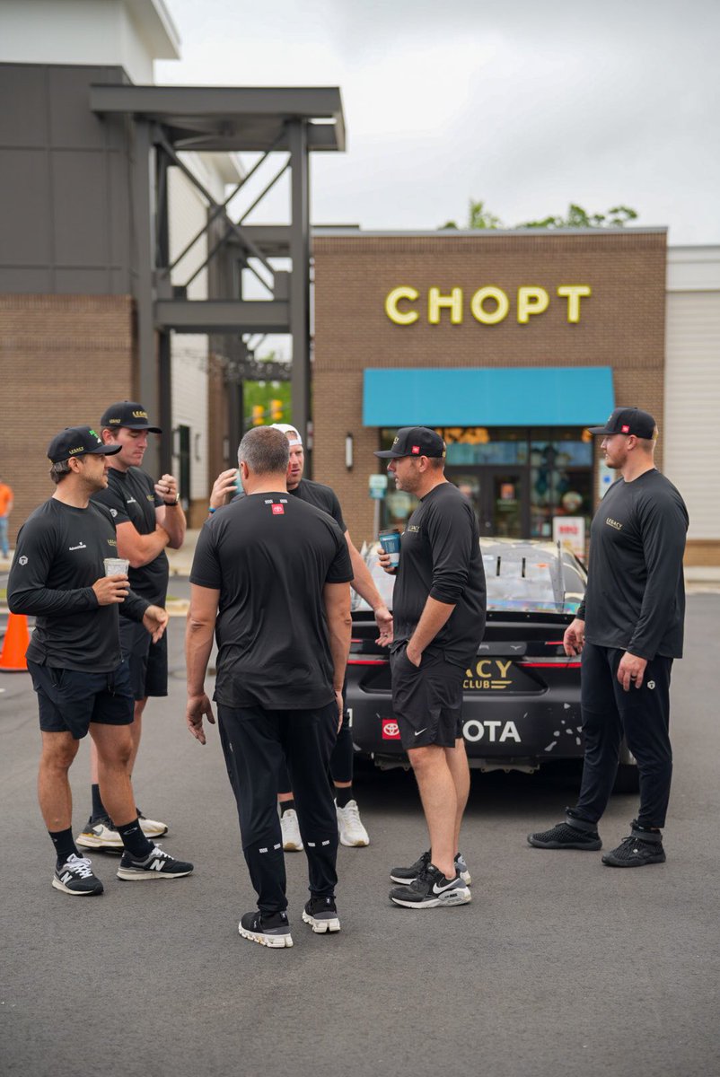 Today’s the day! Come have lunch and enjoy some pitstop action with us. 💪