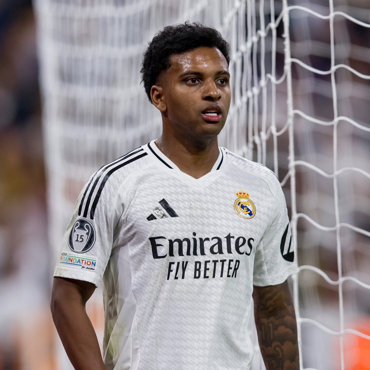 MadridXtra's tweet photo. 🚨 BREAKING: Arsenal are now SERIOUSLY considering Rodrygo.

Talks have begun behind the scenes. @Plettigoal https://t.co/TbURztT5qd