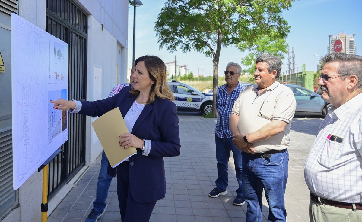 AjuntamentVLC's tweet image. 💡El #barri de #Natzaret estrena enllumenat públic més eficient i sostenible amb una inversió de 271.000€
➡️La millora de l'enllumenat contempla la instal·lació de 146 fanals de 5 metres d'altura, amb un total de 189 lluminàries amb leds ultracàlids.
🔗lc.cx/vfSXdy