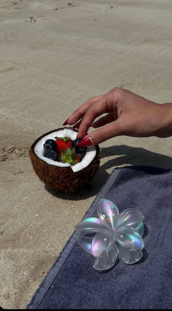 sssu3_'s tweet photo. ✨🥥🌴 https://t.co/HBOmeAiCqX