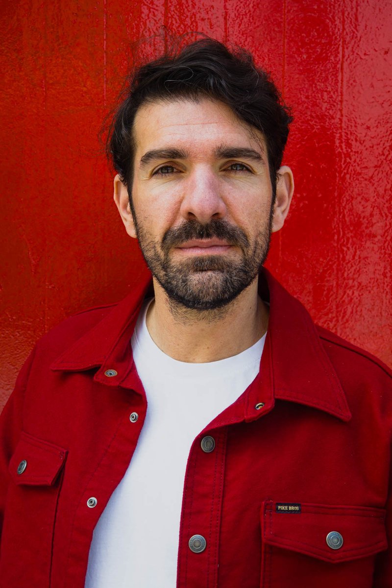 ApqRadio's tweet photo. Un ingeniero informático, pionero blogger de viajes en español https://t.co/V2wIshxqQA y consultor digital, nos dará tips para inversión en activos digitales.

Sintoniza hoy a las 21h @ApqRadio en el 106.1 o 91.5FM Asturias. https://t.co/fLau9xv4t0