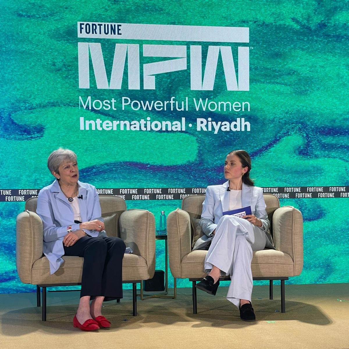 Democracy depends on people with different visions talking to each other. - Theresa May. Van premier tot Hogerhuis, tot barones. Definitely a powerwoman! 💪🇸🇦 <a href="/FortuneMagazine/">FORTUNE</a> <a href="/WPLeadersOrg/">Women Political Leaders</a>