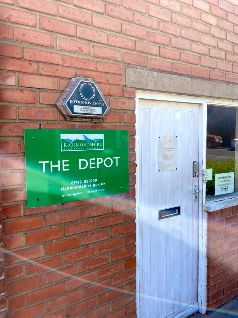 Just another Out Of Date #Sign At Richmond Depot of 
North Yorkshire Council 
Why was there such a Big
 Who Har !  About changing from district councils to One central council North Yorkshire Council in 2023
 Have we been deceived ? 
<a href="/DandSTimes/">Darlington & Stockton Times</a>  <a href="/yorkshirepost/">The Yorkshire Post</a> <a href="/richmond_today/">Richmondshire Today</a>