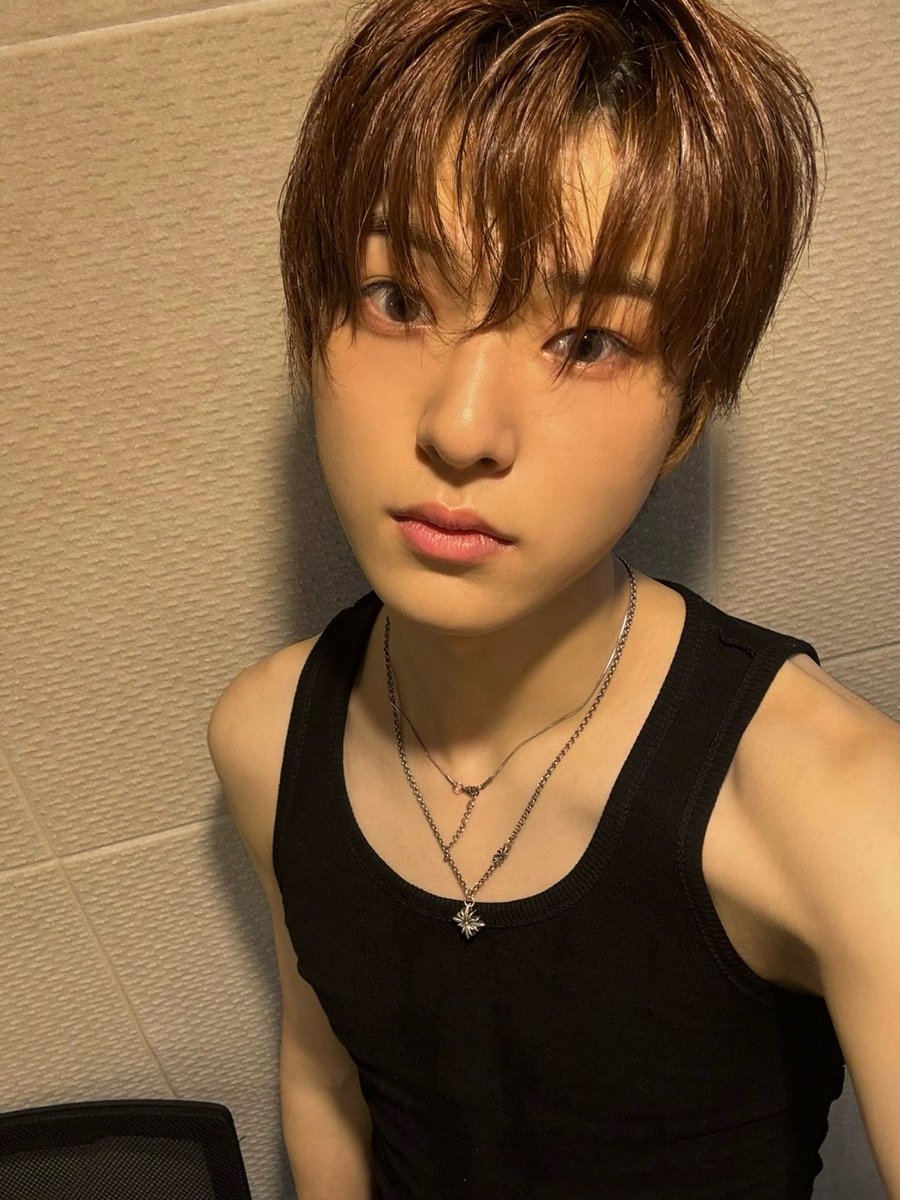 NewBeat_twt's tweet photo. [#김리우]

와 진짜 대학교가 이렇게나 멋있고 열기가 넘치는 곳인 건 알고 있었지만 오늘 확실히 느꼈습니다!! 파이팅!! https://t.co/lbmtzDxE5K