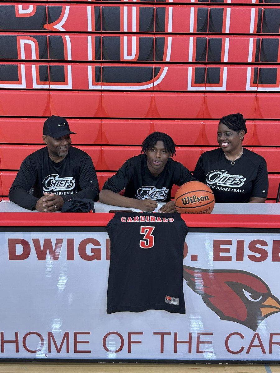 Eisenhower Boys Basketball tweet media