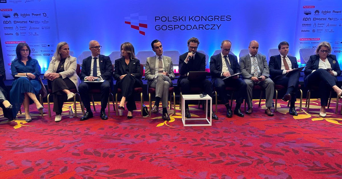 Grupa American Heart of Poland (@ahp_paks) on Twitter photo Trwa dyskusja w ramach Okrągłego Stołu podczas Polskiego Kongresu Gospodarczego <a href="/PracodawcyRP/">Pracodawcy RP</a>, z udziałem m.in. Adama Szlachty, prezesa Zarządu <a href="/AHP_PAKS/">Grupa American Heart of Poland</a> i #Scanmed, przedstawicieli instytucji działających w ramach systemu ochrony zdrowia w Polsce. <a href="/NFZ_GOV_PL/">Narodowy Fundusz Zdrowia</a> Trwa dyskusja w ramach Okrągłego Stołu podczas Polskiego Kongresu Gospodarczego <a href="/PracodawcyRP/">Pracodawcy RP</a>, z udziałem m.in. Adama Szlachty, prezesa Zarządu <a href="/AHP_PAKS/">Grupa American Heart of Poland</a> i #Scanmed, przedstawicieli instytucji działających w ramach systemu ochrony zdrowia w Polsce. <a href="/NFZ_GOV_PL/">Narodowy Fundusz Zdrowia</a>