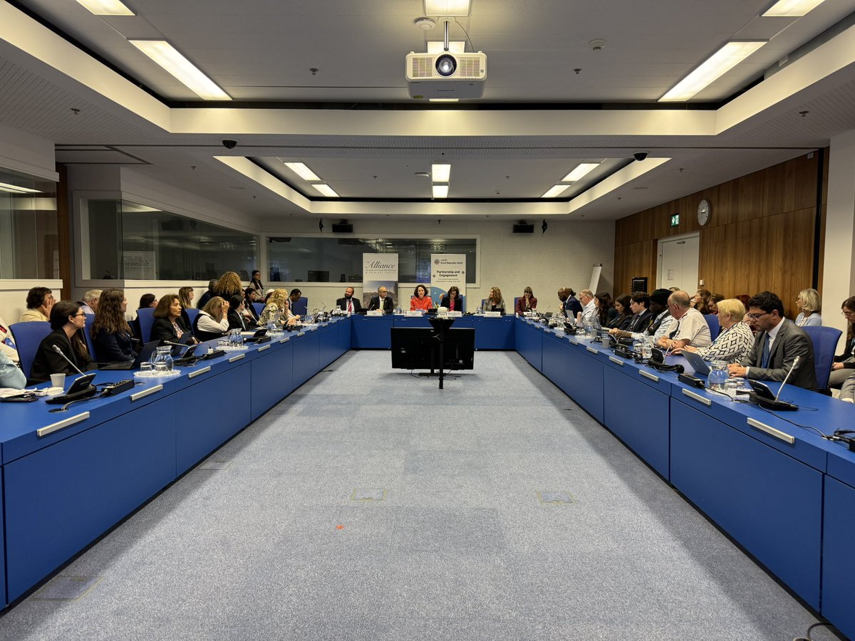 Albanian Mission in Vienna (@almissionvienna) on Twitter photo 🇦🇱 was pleased to co-sponsor today’s <a href="/UNODCCSU/">UNODC CSU</a> side event in the framework of #CCPCJ34, together with 🇨🇦 <a href="/Canada_INT_VIE/">Canada UN - Vienna - #StandWithUkraine🇺🇦</a> & @UNGASS_CivilSoc.
The discussion reaffirmed a core truth: crime prevention and justice must be rooted in the realities of the communities they serve. 🇦🇱 was pleased to co-sponsor today’s <a href="/UNODCCSU/">UNODC CSU</a> side event in the framework of #CCPCJ34, together with 🇨🇦 <a href="/Canada_INT_VIE/">Canada UN - Vienna - #StandWithUkraine🇺🇦</a> & @UNGASS_CivilSoc.
The discussion reaffirmed a core truth: crime prevention and justice must be rooted in the realities of the communities they serve.