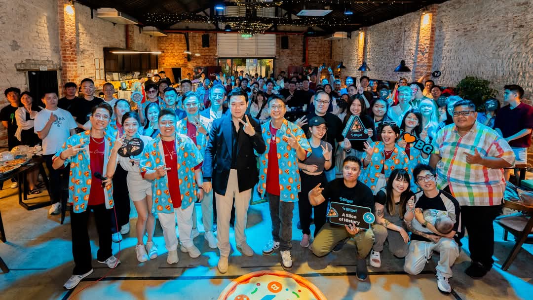 morecomofficial's tweet image. Bitcoin Pizza Day was a blast!🔥 🔥 🔥 

⭕ Tonight, we kept the 15-year-old Bitcoin legend alive and kicked off another wild celebration!🍕 🍕 

#BitcoinPizzaDay #Bitgetglobal #bitgetmalaysia #morecommunity #Web3Malaysia #CryptoParty #Bitget #BlockchainCelebration #penang