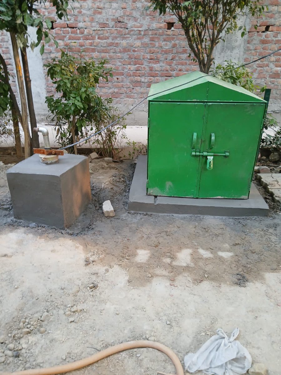 कौशाम्बी:महोदय शिकायत के बाद जयपुरिया एन्कलेव में नगर निगम द्वारा समरसिबल बोरिंग कार्य संपन्न कर दिया गया है।धन्यवाद!🇮🇳
<a href="/myogiadityanath/">Yogi Adityanath</a>
<a href="/CMOfficeUP/">CM Office, GoUP</a> 
<a href="/dm_ghaziabad/">DM Ghaziabad</a> 
<a href="/AMRUTCityGzb/">Ghaziabad Nagar Nigam</a> 
#SahibabadVidhansabha
#KaushambiWard72NCR