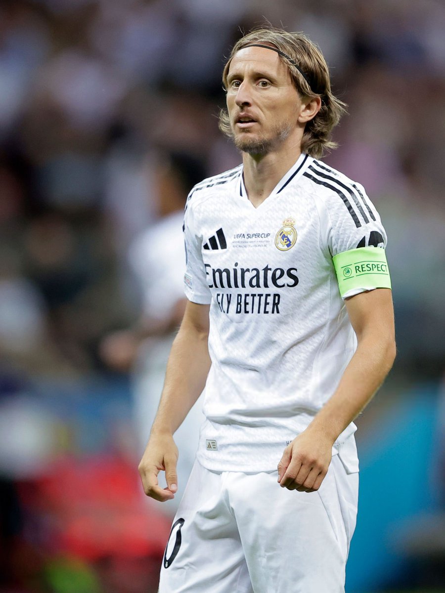 🚨 SER | في ريال مدريد لايريدون مواصلة لوكا مودريتش.
