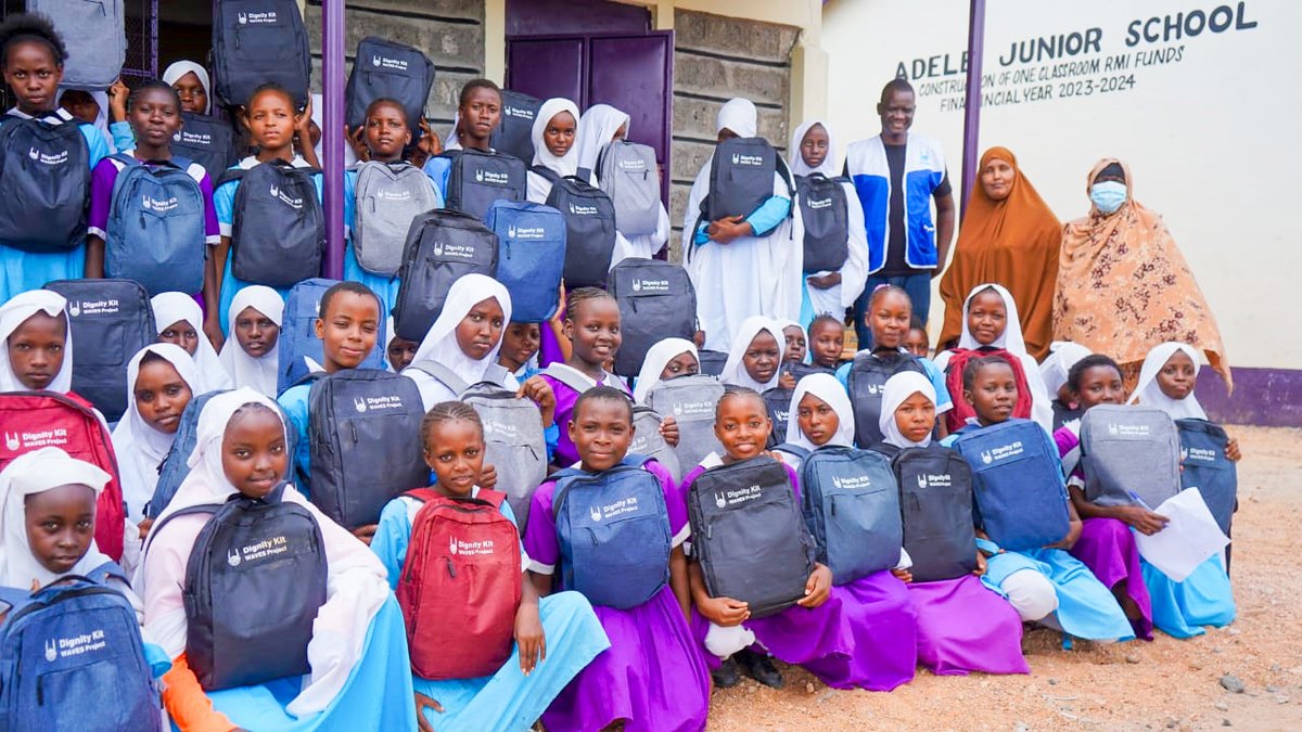 IR_Kenya's tweet image. 📚 Just delivered 200 desks &amp;amp; 300 dignity kits to equip the 5 new classrooms we constructed in Adele Primary School!
Support from @IslamicReliefIT , @islamicreliefes, @IslamicReliefIE, @IslamicReliefN under the #WAVESProject is making education safer, more dignified &amp;amp; inclusive.